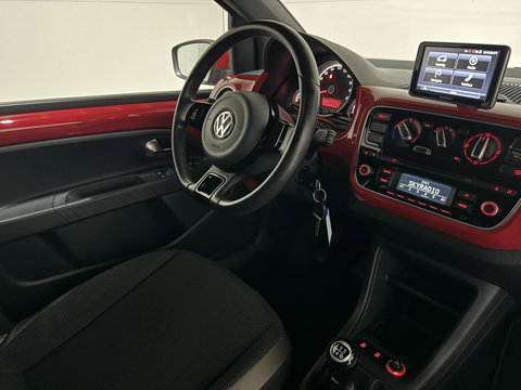 Volkswagen up! 1.0 high up! Pano Fender Cruise Navi PDC NAP