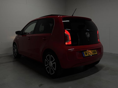 Volkswagen up! 1.0 high up! Pano Fender Cruise Navi PDC NAP