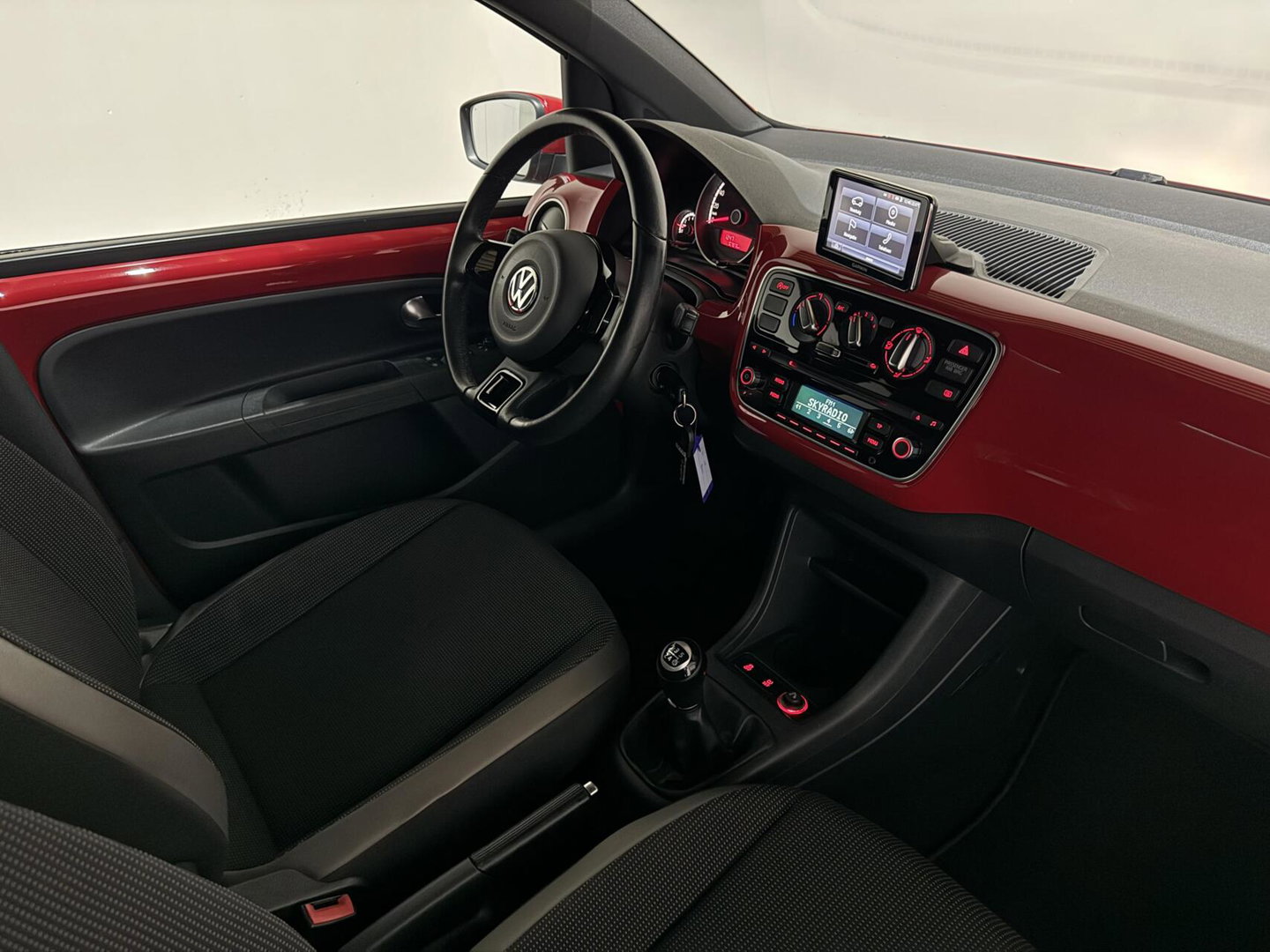 Volkswagen up! 1.0 high up! Pano Fender Cruise Navi PDC NAP