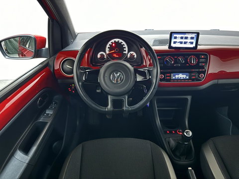 Volkswagen up! 1.0 high up! Pano Fender Cruise Navi PDC NAP