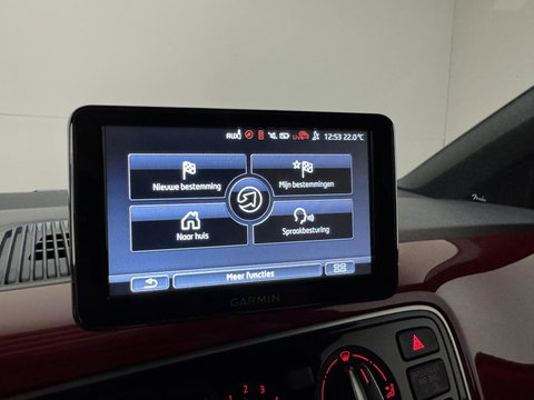 Volkswagen up! 1.0 high up! Pano Fender Cruise Navi PDC NAP