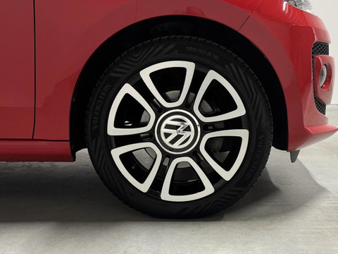 Volkswagen up! 1.0 high up! Pano Fender Cruise Navi PDC NAP