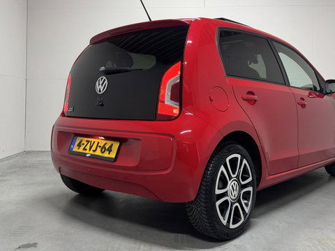 Volkswagen up! 1.0 high up! Pano Fender Cruise Navi PDC NAP