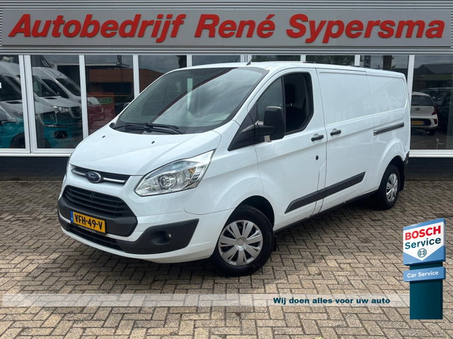 Ford Transit Custom - 310 2.2 TDCI 155 PK L2H1 2x Schuifdeur | Trekhaak | 3 Zitplaatsen | Stoelverwarming | Navi