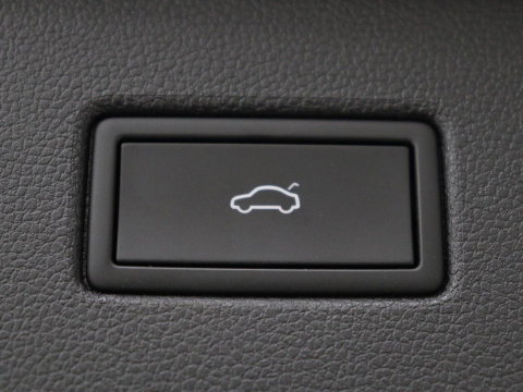 Volkswagen Tiguan 1.4 TSI eHybrid Elegance Exclusive | SOH 89,1% | Leder | Stoelverwarming | 360 Camera | Virtual Cockpit | Adaptive cruise | Carplay | Sfeerverlichting | Navigatie | Matrix LED | PHEV | Plug In