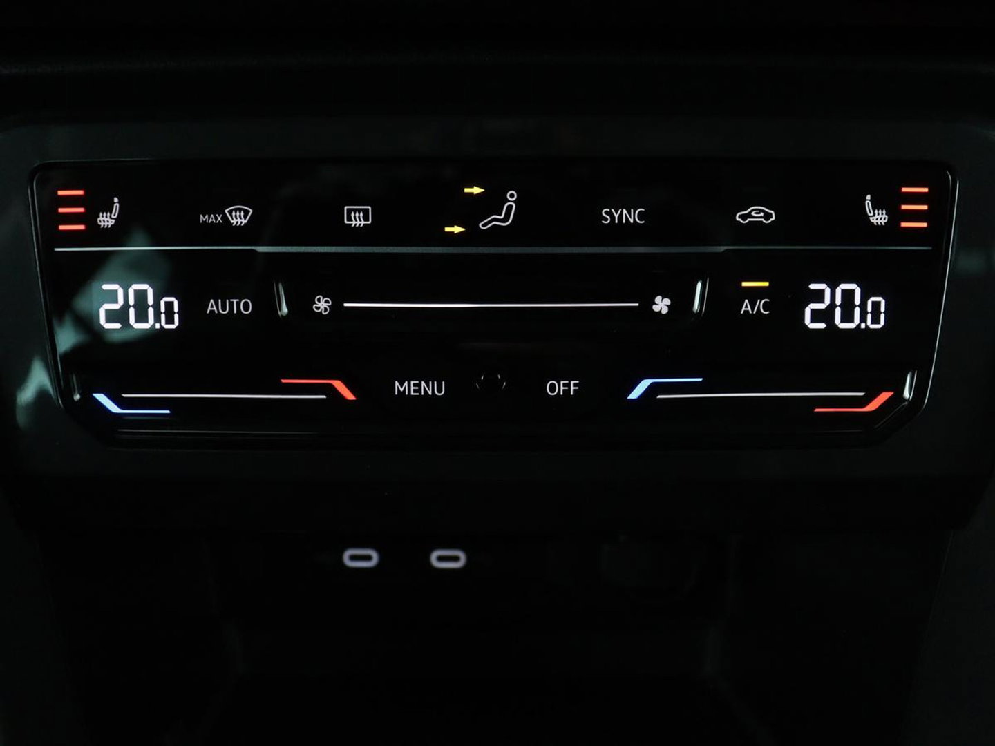 Volkswagen Tiguan 1.4 TSI eHybrid Elegance Exclusive | SOH 89,1% | Leder | Stoelverwarming | 360 Camera | Virtual Cockpit | Adaptive cruise | Carplay | Sfeerverlichting | Navigatie | Matrix LED | PHEV | Plug In