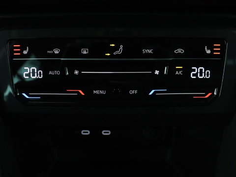 Volkswagen Tiguan 1.4 TSI eHybrid Elegance Exclusive | SOH 89,1% | Leder | Stoelverwarming | 360 Camera | Virtual Cockpit | Adaptive cruise | Carplay | Sfeerverlichting | Navigatie | Matrix LED | PHEV | Plug In
