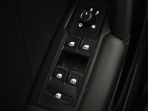 Volkswagen Tiguan 1.4 TSI eHybrid Elegance Exclusive | SOH 89,1% | Leder | Stoelverwarming | 360 Camera | Virtual Cockpit | Adaptive cruise | Carplay | Sfeerverlichting | Navigatie | Matrix LED | PHEV | Plug In