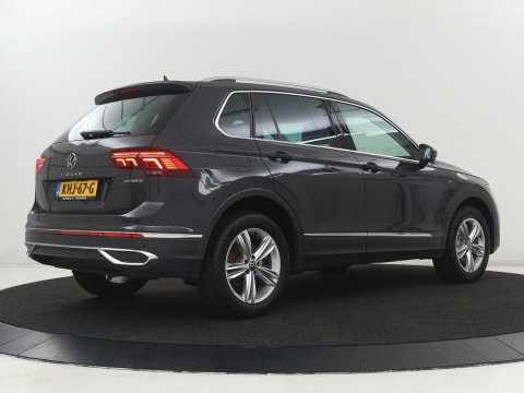 Volkswagen Tiguan 1.4 TSI eHybrid Elegance Exclusive | SOH 89,1% | Leder | Stoelverwarming | 360 Camera | Virtual Cockpit | Adaptive cruise | Carplay | Sfeerverlichting | Navigatie | Matrix LED | PHEV | Plug In