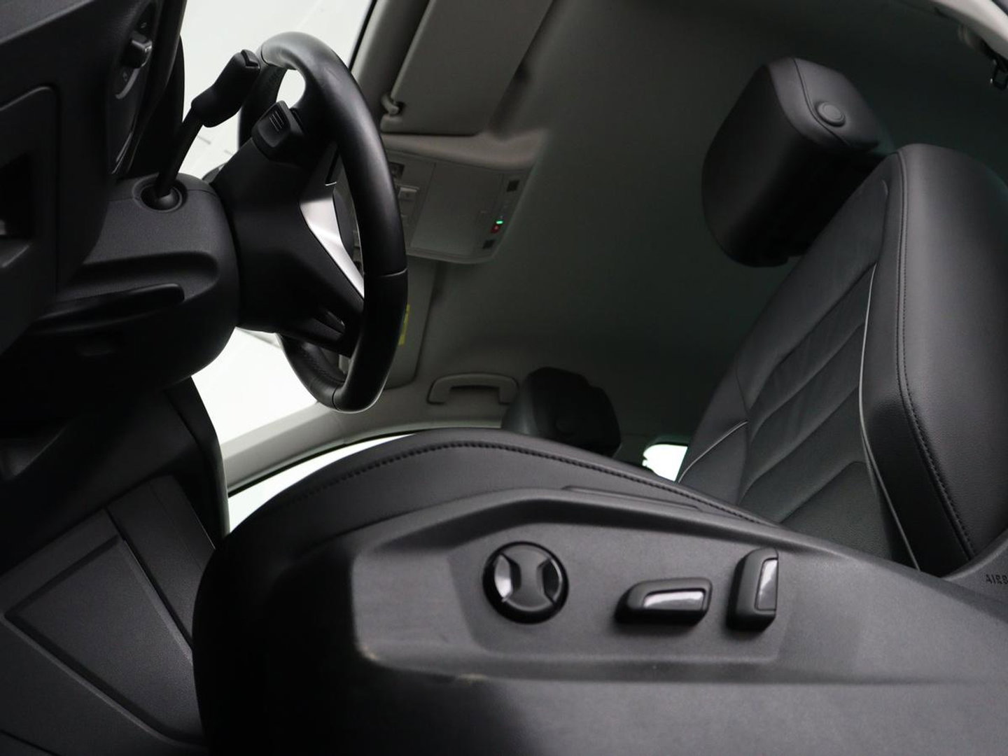 Volkswagen Tiguan 1.4 TSI eHybrid Elegance Exclusive | SOH 89,1% | Leder | Stoelverwarming | 360 Camera | Virtual Cockpit | Adaptive cruise | Carplay | Sfeerverlichting | Navigatie | Matrix LED | PHEV | Plug In