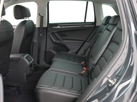 Volkswagen Tiguan 1.4 TSI eHybrid Elegance Exclusive | SOH 89,1% | Leder | Stoelverwarming | 360 Camera | Virtual Cockpit | Adaptive cruise | Carplay | Sfeerverlichting | Navigatie | Matrix LED | PHEV | Plug In