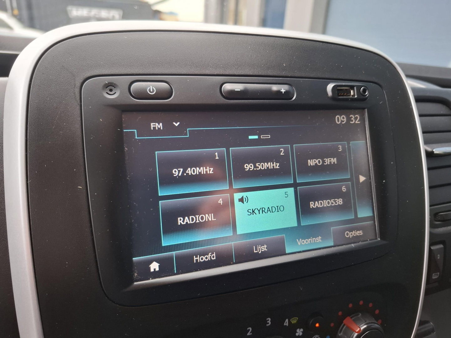 Renault Trafic 1.6 dCi T29 L2H1 DC Comfort DUBBEL CABINE / CRUISE CONTROLE / DEALER ONDERHOUDEN / NAVI
