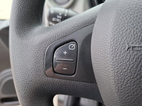Renault Trafic 1.6 dCi T29 L2H1 DC Comfort DUBBEL CABINE / CRUISE CONTROLE / DEALER ONDERHOUDEN / NAVI