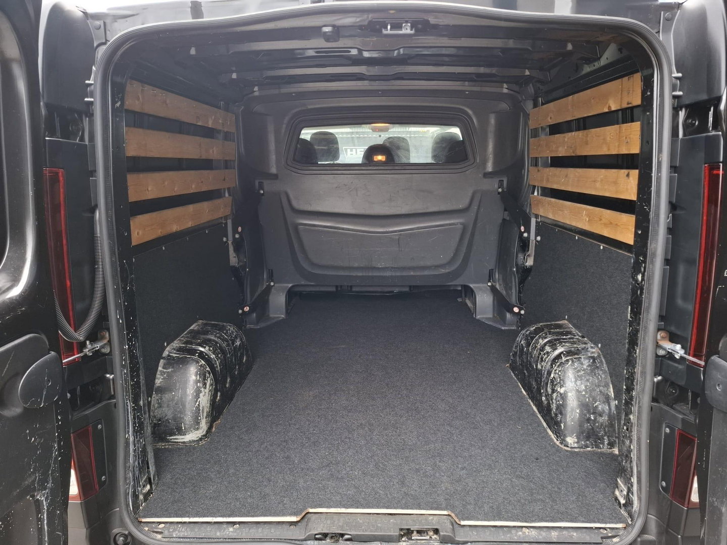 Renault Trafic 1.6 dCi T29 L2H1 DC Comfort DUBBEL CABINE / CRUISE CONTROLE / DEALER ONDERHOUDEN / NAVI