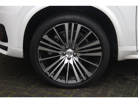 Volvo XC90 T8 Hybride Plus Dark LONG RANGE | Head-Up | Harman/Kardon | 360 Camera | Panoramadak | Trekhaak 2350kg |