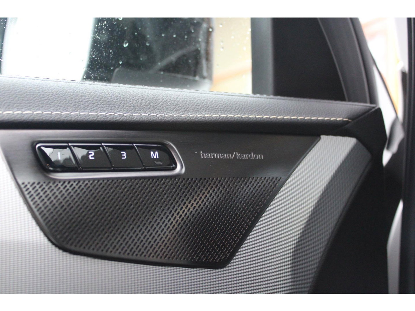 Volvo XC90 T8 Hybride Plus Dark LONG RANGE | Head-Up | Harman/Kardon | 360 Camera | Panoramadak | Trekhaak 2350kg |