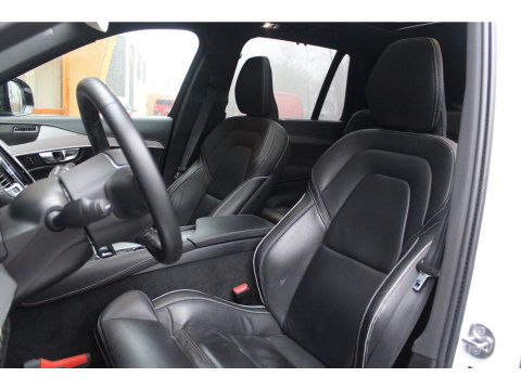 Volvo XC90 T8 Hybride Plus Dark LONG RANGE | Head-Up | Harman/Kardon | 360 Camera | Panoramadak | Trekhaak 2350kg |