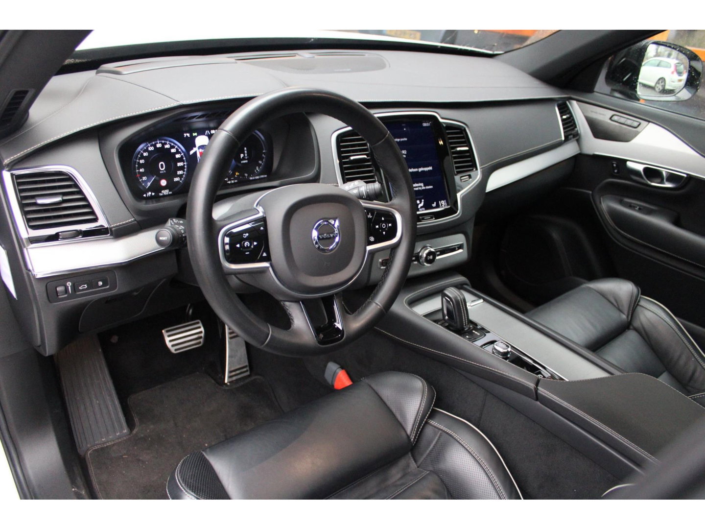 Volvo XC90 T8 Hybride Plus Dark LONG RANGE | Head-Up | Harman/Kardon | 360 Camera | Panoramadak | Trekhaak 2350kg |
