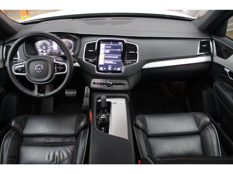 Volvo XC90 T8 Hybride Plus Dark LONG RANGE | Head-Up | Harman/Kardon | 360 Camera | Panoramadak | Trekhaak 2350kg |