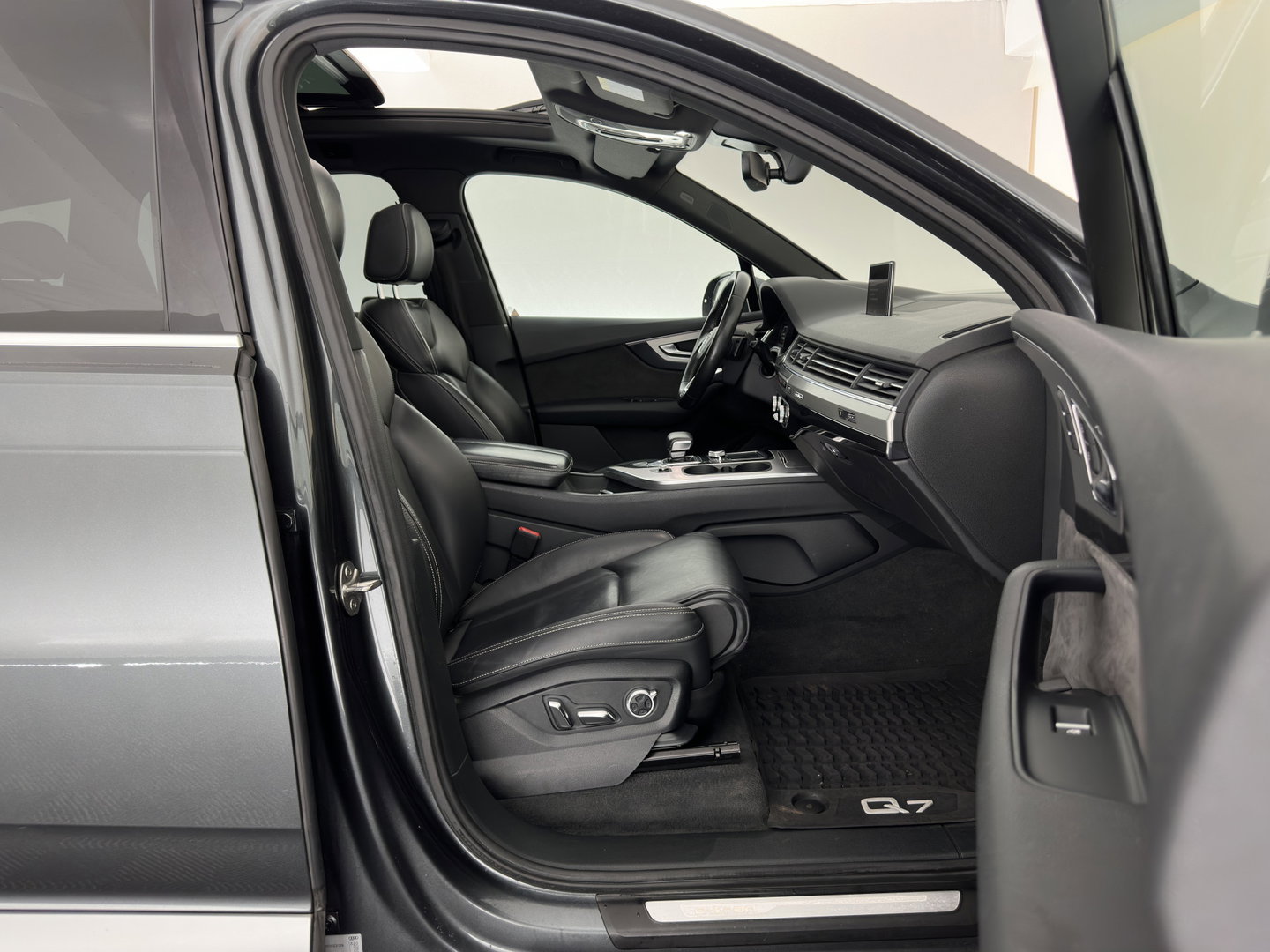 Audi Q7 3.0 TDI e-tron Quattro S-Line Sportpack (Plug-In) Aut. *PANO | LEATHER | FULL-LED | BOSE-AUDIO | ADAPTIVE-CRUISE | MEMORY-PACK | BLINDSPOT | CAMERA | DIGI-COCKPIT | NAVI-FULLMAP | SHIFTPADDLES | PRIVACYGLASS | AMBIENTLIGHT | 20''ALU*