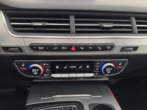 Audi Q7 3.0 TDI e-tron Quattro S-Line Sportpack (Plug-In) Aut. *PANO | LEATHER | FULL-LED | BOSE-AUDIO | ADAPTIVE-CRUISE | MEMORY-PACK | BLINDSPOT | CAMERA | DIGI-COCKPIT | NAVI-FULLMAP | SHIFTPADDLES | PRIVACYGLASS | AMBIENTLIGHT | 20''ALU*