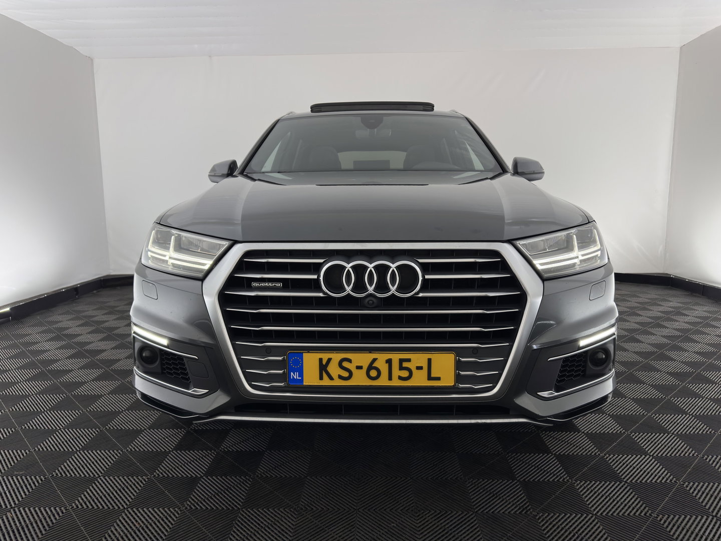 Audi Q7 3.0 TDI e-tron Quattro S-Line Sportpack (Plug-In) Aut. *PANO | LEATHER | FULL-LED | BOSE-AUDIO | ADAPTIVE-CRUISE | MEMORY-PACK | BLINDSPOT | CAMERA | DIGI-COCKPIT | NAVI-FULLMAP | SHIFTPADDLES | PRIVACYGLASS | AMBIENTLIGHT | 20''ALU*