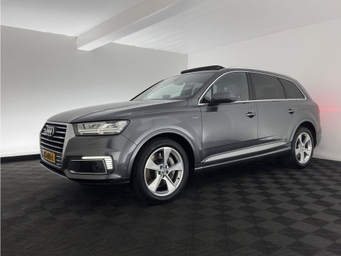 Audi Q7 3.0 TDI e-tron Quattro S-Line Sportpack (Plug-In) Aut. *PANO | LEATHER | FULL-LED | BOSE-AUDIO | ADAPTIVE-CRUISE | MEMORY-PACK | BLINDSPOT | CAMERA | DIGI-COCKPIT | NAVI-FULLMAP | SHIFTPADDLES | PRIVACYGLASS | AMBIENTLIGHT | 20''ALU*