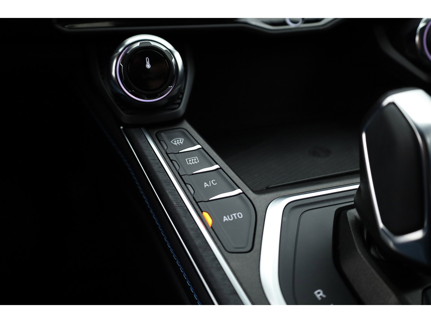 Lynk & Co 01 1.5 PHEV MY23 | Zwarte Hemel | Pano | 360cam + PDC | Adapt. Cruise | Memory | Stoelverw. | Apple CarPlay