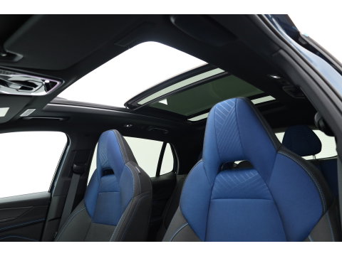 Lynk & Co 01 1.5 PHEV MY23 | Zwarte Hemel | Pano | 360cam + PDC | Adapt. Cruise | Memory | Stoelverw. | Apple CarPlay