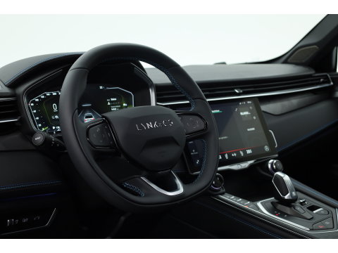 Lynk & Co 01 1.5 PHEV MY23 | Zwarte Hemel | Pano | 360cam + PDC | Adapt. Cruise | Memory | Stoelverw. | Apple CarPlay