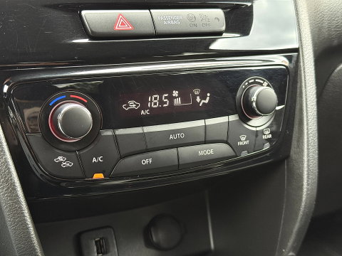 Suzuki Vitara 1.0 Boosterjet Select | Apple Carplay | Android Auto | Navigatie | Stoelverwarming | DAB+ | Camera | Cruise Control | 17" Lichtmetaal | Airconditioning | LED |