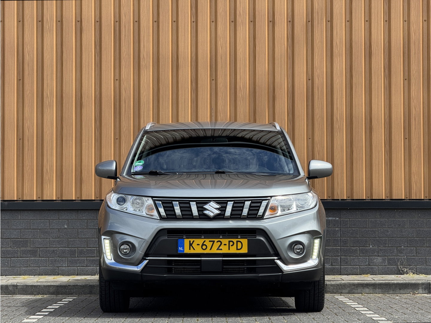Suzuki Vitara 1.0 Boosterjet Select | Apple Carplay | Android Auto | Navigatie | Stoelverwarming | DAB+ | Camera | Cruise Control | 17" Lichtmetaal | Airconditioning | LED |