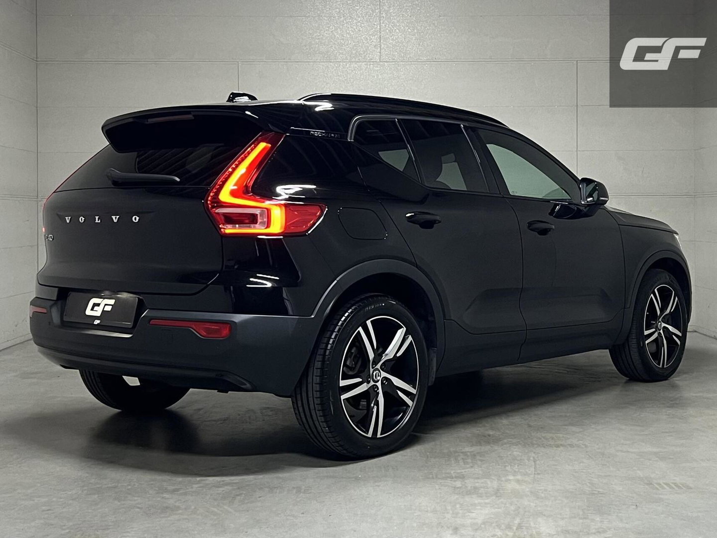 Volvo XC40 1.5 T5 Recharge R-Design Pano H/K 360° Memory