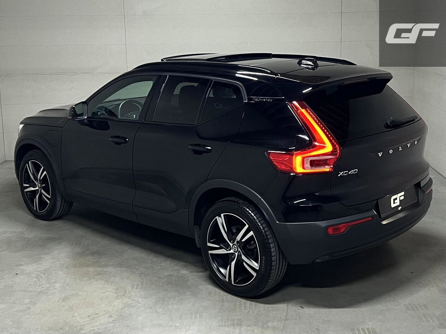 Volvo XC40 1.5 T5 Recharge R-Design Pano H/K 360° Memory