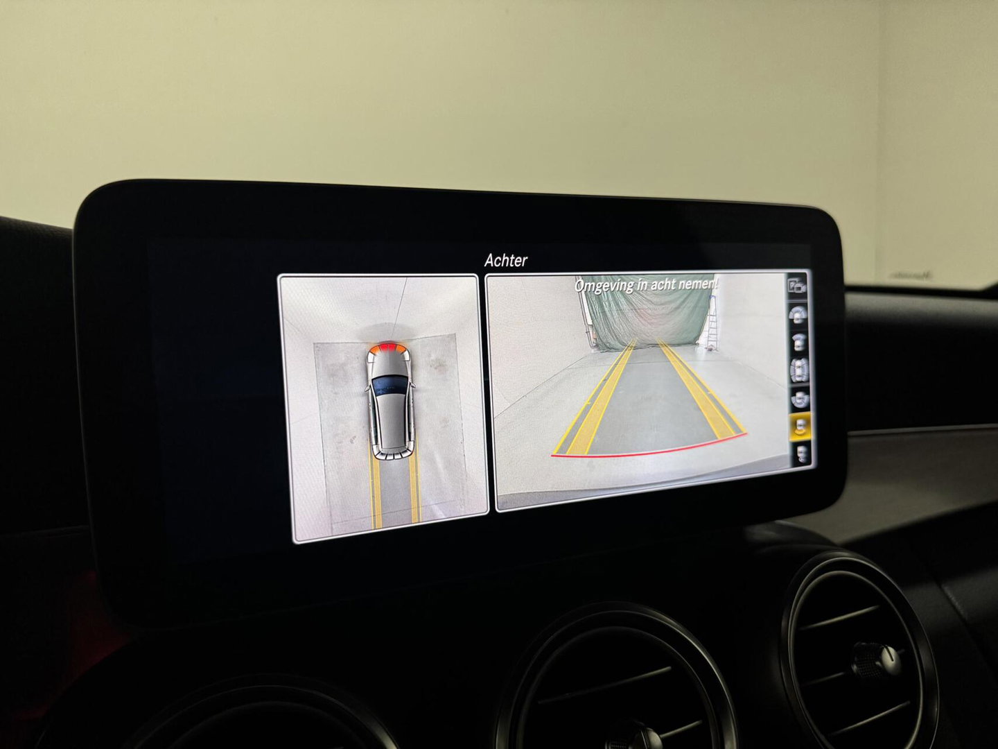 Mercedes-Benz C-Klasse Estate 300e AMG Pano Leer 360° Trekh. NAP