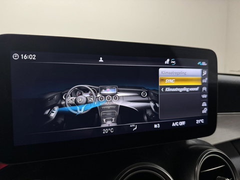 Mercedes-Benz C-Klasse Estate 300e AMG Pano Leer 360° Trekh. NAP