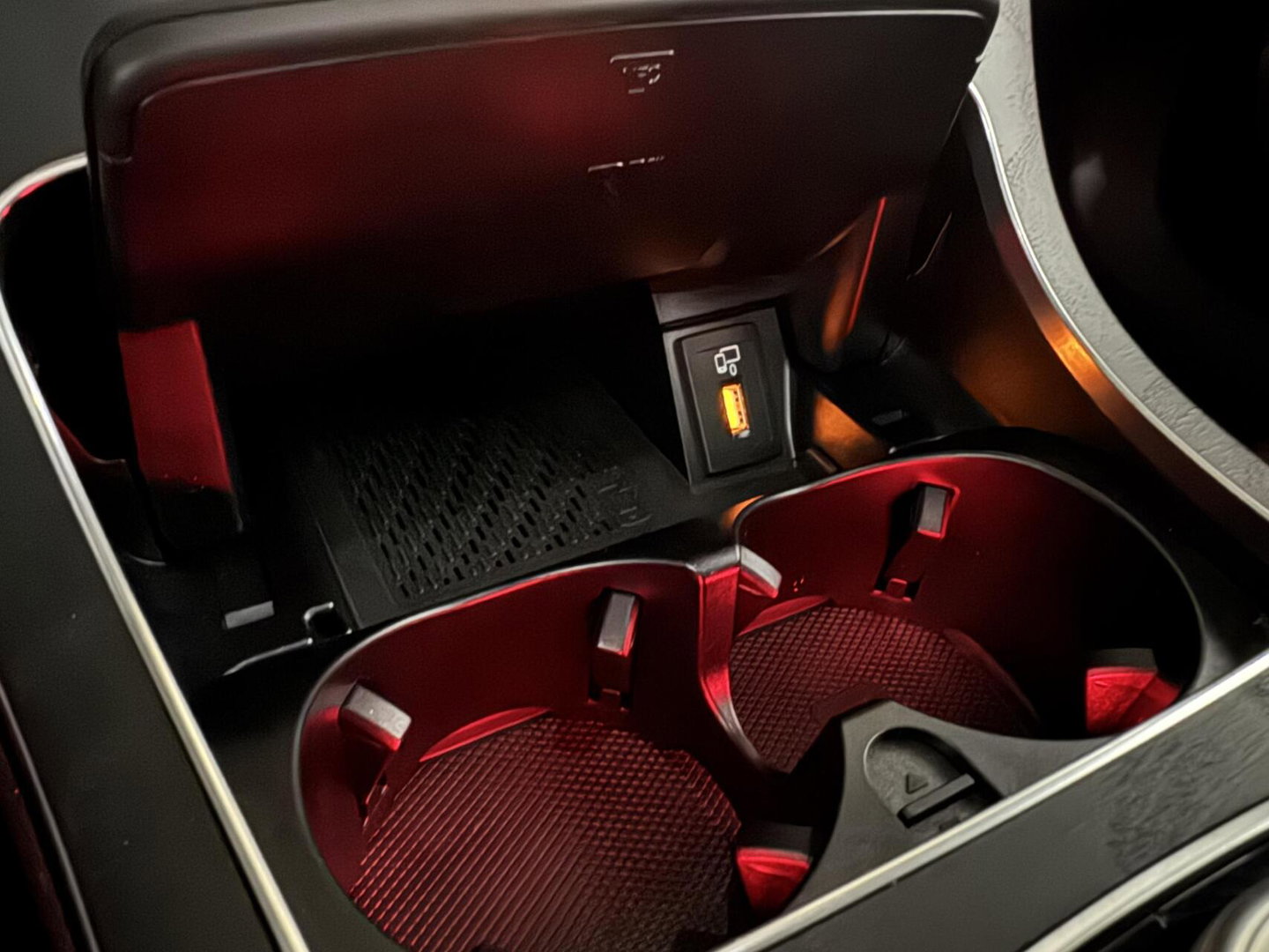 Mercedes-Benz C-Klasse Estate 300e AMG Pano Leer 360° Trekh. NAP