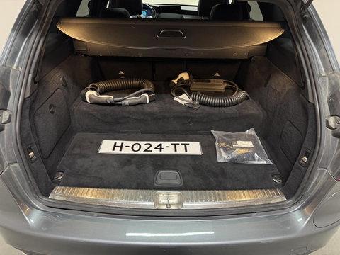 Mercedes-Benz C-Klasse Estate 300e AMG Pano Leer 360° Trekh. NAP