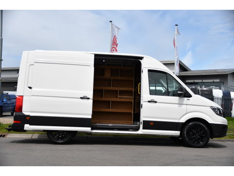 Volkswagen Crafter 35 2.0 TDI L3H3 PB Edition Cruise, Carplay, Sensoren, geveerde stoel, Trekhaak, 140pk, Automaat, Multimedia, Uniek!