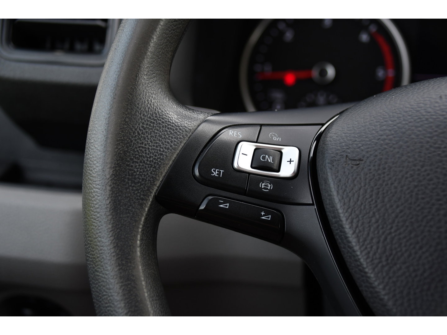 Volkswagen Crafter 35 2.0 TDI L3H3 PB Edition Cruise, Carplay, Sensoren, geveerde stoel, Trekhaak, 140pk, Automaat, Multimedia, Uniek!