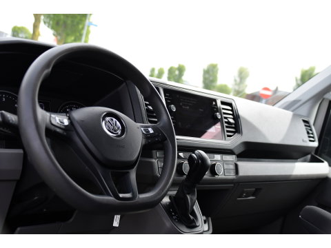 Volkswagen Crafter 35 2.0 TDI L3H3 PB Edition Cruise, Carplay, Sensoren, geveerde stoel, Trekhaak, 140pk, Automaat, Multimedia, Uniek!