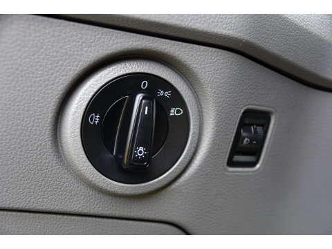 Volkswagen Crafter 35 2.0 TDI L3H3 PB Edition Cruise, Carplay, Sensoren, geveerde stoel, Trekhaak, 140pk, Automaat, Multimedia, Uniek!