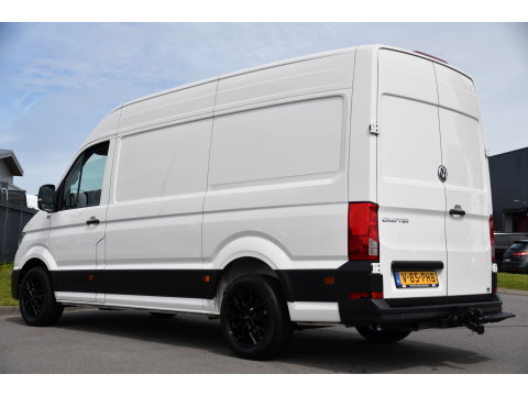 Volkswagen Crafter 35 2.0 TDI L3H3 PB Edition Cruise, Carplay, Sensoren, geveerde stoel, Trekhaak, 140pk, Automaat, Multimedia, Uniek!