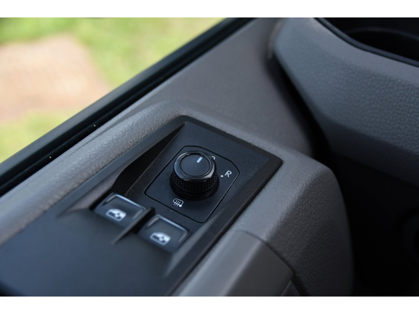 Volkswagen Crafter 35 2.0 TDI L3H3 PB Edition Cruise, Carplay, Sensoren, geveerde stoel, Trekhaak, 140pk, Automaat, Multimedia, Uniek!
