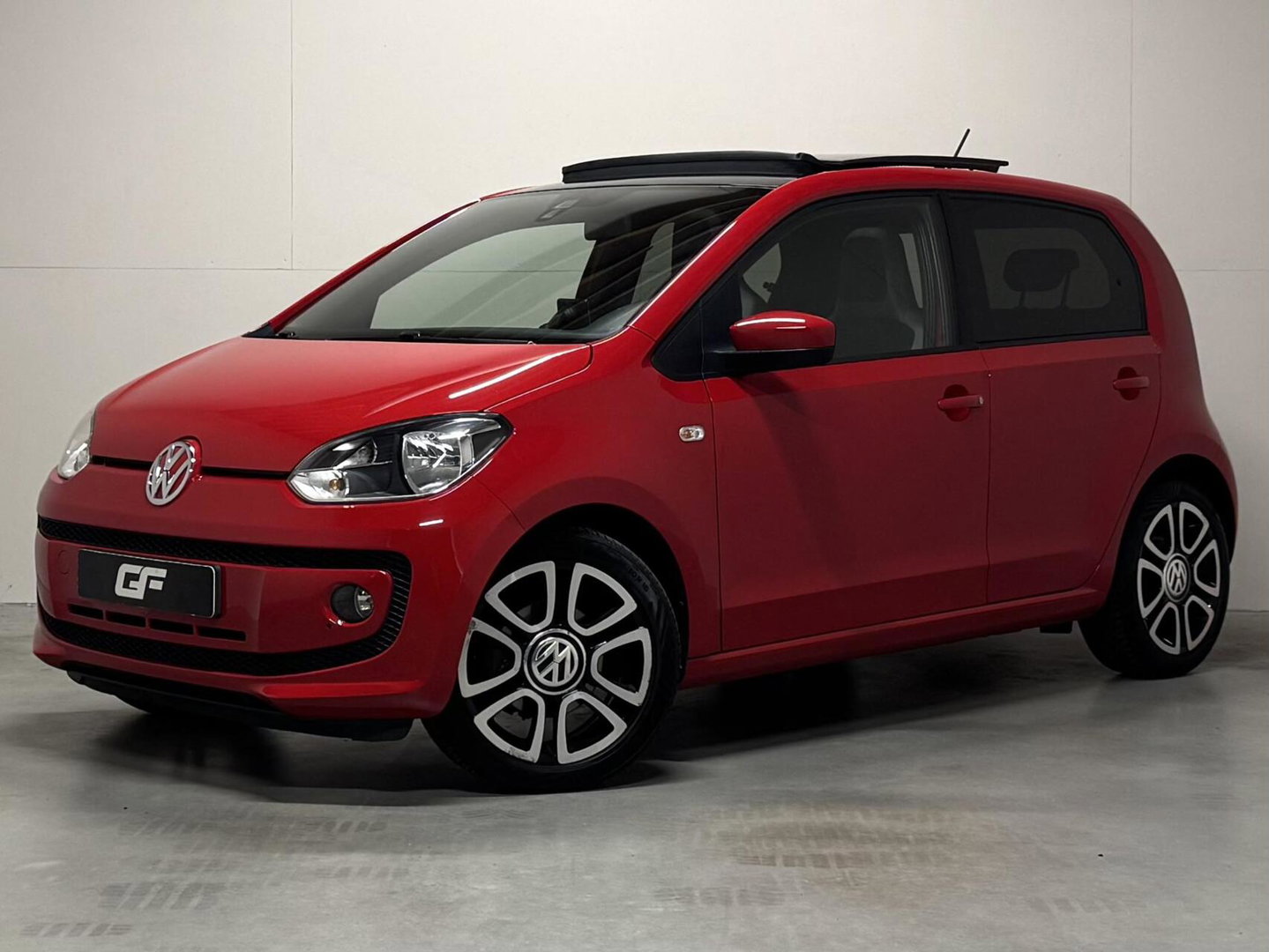 Volkswagen up! 1.0 high up! Pano Fender Cruise Navi PDC NAP