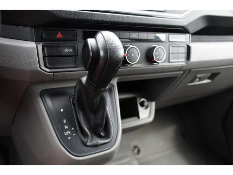 Volkswagen Crafter 35 2.0 TDI L4H3 DC PB Edition Cruise, Carplay, 177pk, Trekhaak, Multimedia, Airco, 5 Zits, Automaat, Uniek!