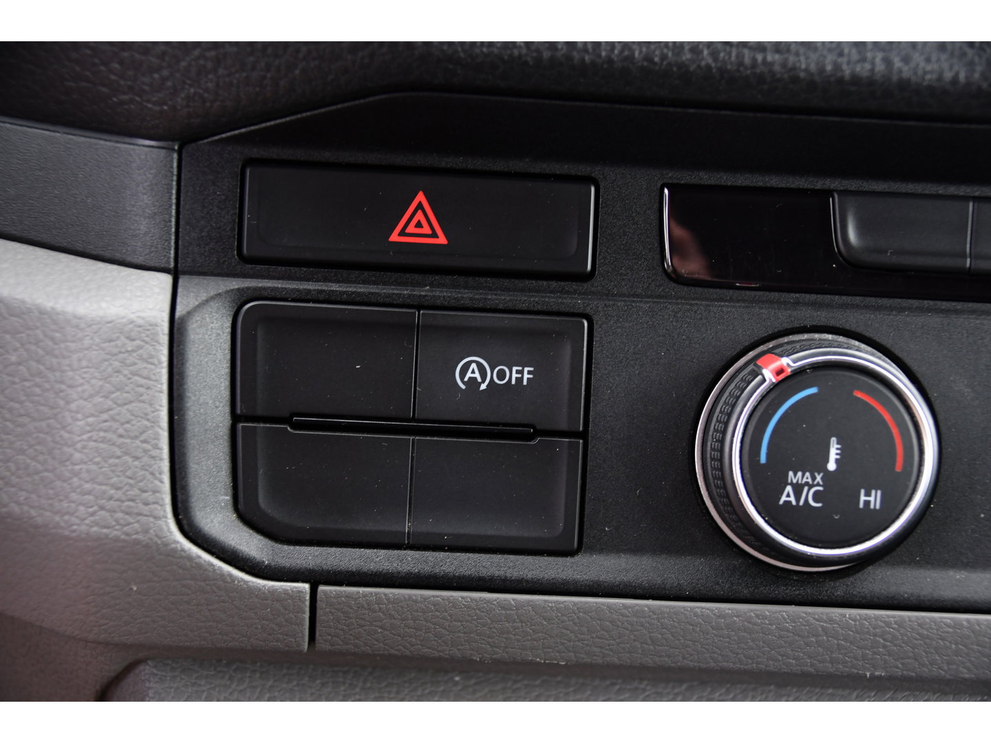 Volkswagen Crafter 35 2.0 TDI L4H3 DC PB Edition Cruise, Carplay, 177pk, Trekhaak, Multimedia, Airco, 5 Zits, Automaat, Uniek!
