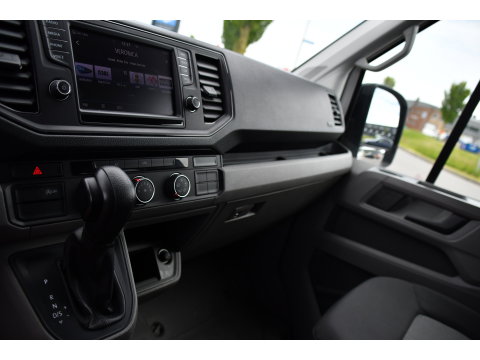 Volkswagen Crafter 35 2.0 TDI L4H3 DC PB Edition Cruise, Carplay, 177pk, Trekhaak, Multimedia, Airco, 5 Zits, Automaat, Uniek!