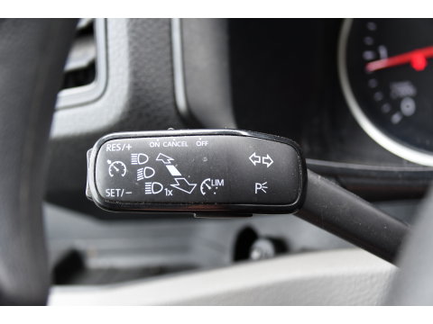 Volkswagen Crafter 35 2.0 TDI L4H3 DC PB Edition Cruise, Carplay, 177pk, Trekhaak, Multimedia, Airco, 5 Zits, Automaat, Uniek!