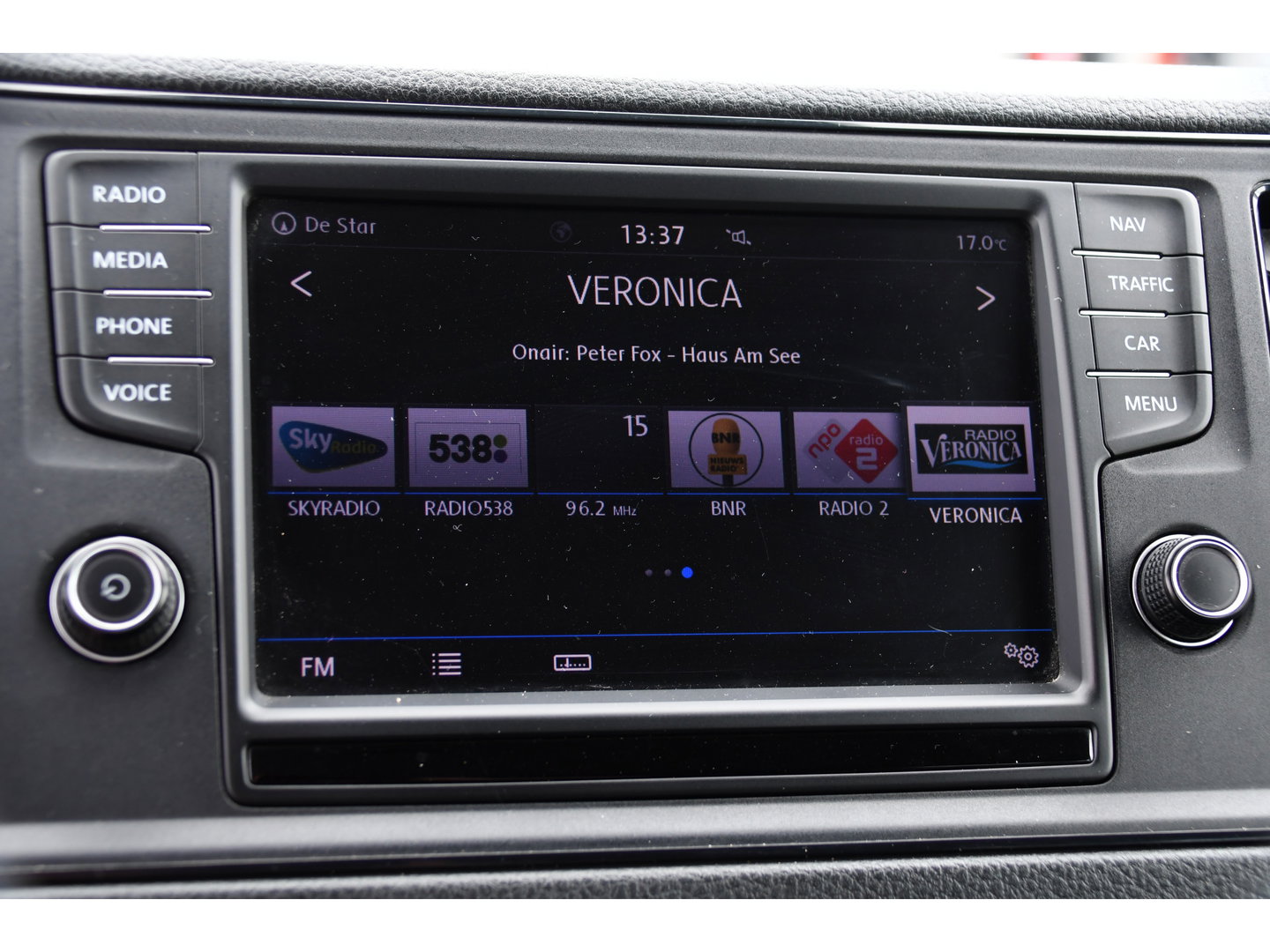 Volkswagen Crafter 35 2.0 TDI L4H3 DC PB Edition Cruise, Carplay, 177pk, Trekhaak, Multimedia, Airco, 5 Zits, Automaat, Uniek!